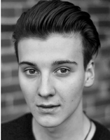 Alexander Vlahos